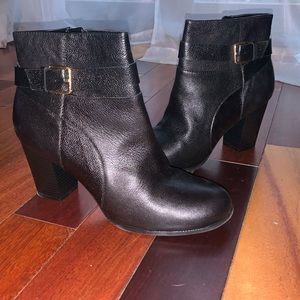 LIKE NEW Cole Haan black leather Rhinecliff Bootie